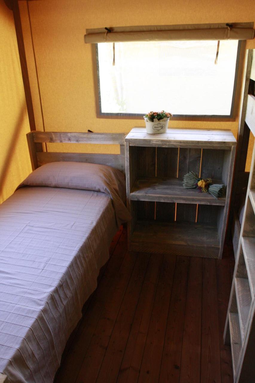 Glamping Alcantara Motta Camastra Ngoại thất bức ảnh